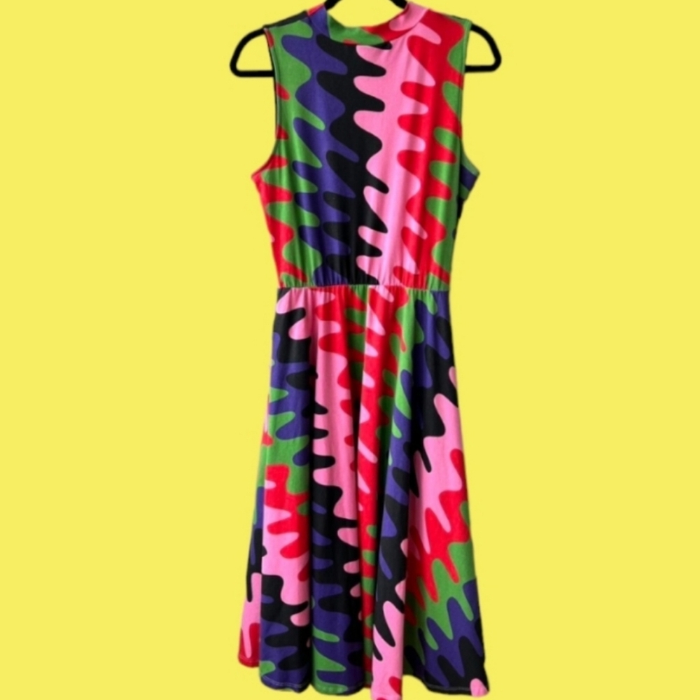 NOOWORKS DAHLIA DRESS IN STATIC PRINT M - Picture 2 of 6